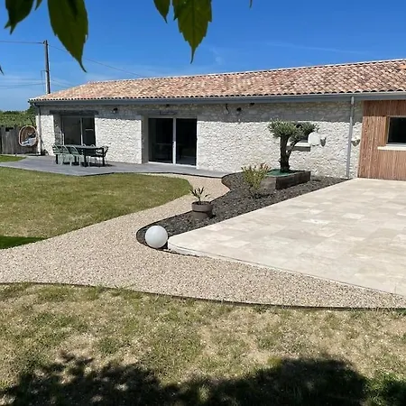 Holiday home Au Coeur Des Vignes Monbazillac